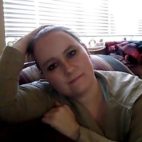 April Cunningham Photo 13