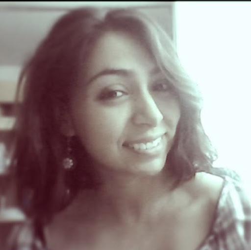 Laura Pulido Photo 9