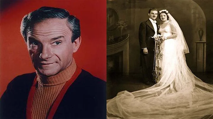 Jonathan Harris Photo 44