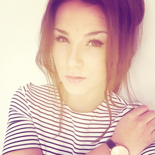 Grace Gibson Photo 12