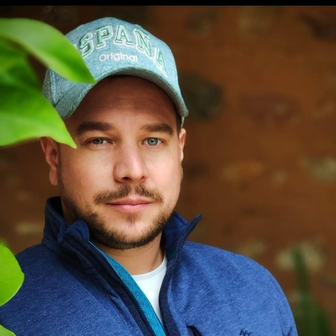 Adam Varga Photo 10