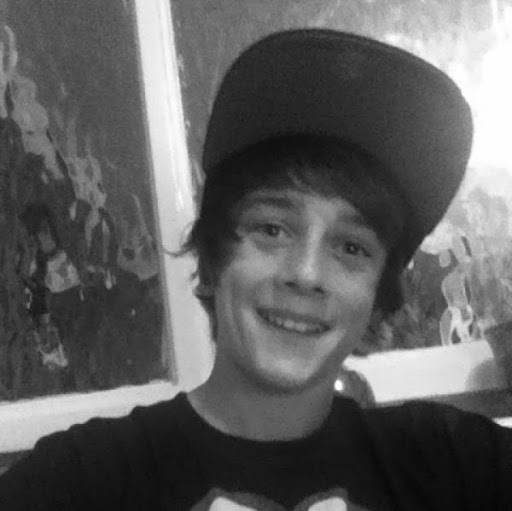 Nathan Dunbar Photo 9