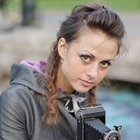 Nina Padilla Photo 4