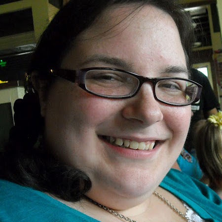Nicole Glaser Photo 8