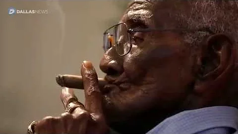 Richard Overton Photo 39