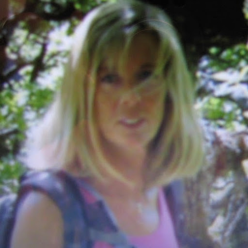 Christine Dumont Photo 16