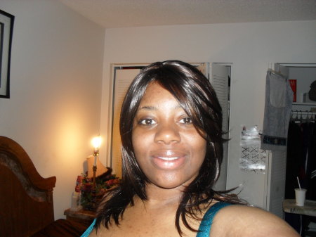 Monique Jones Photo 21