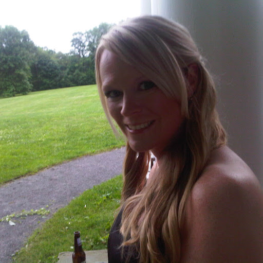 Mandy Thompson Photo 12