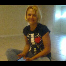 Nikki Carter Photo 9