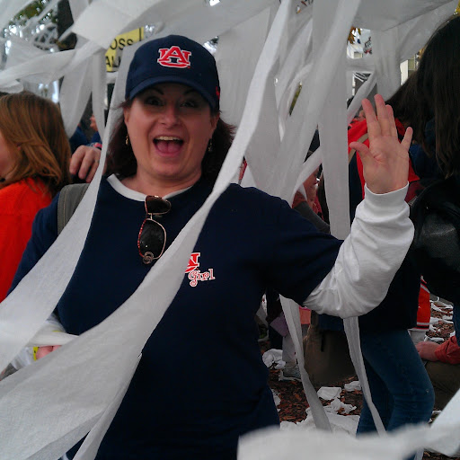 Laurie Jennings Photo 11