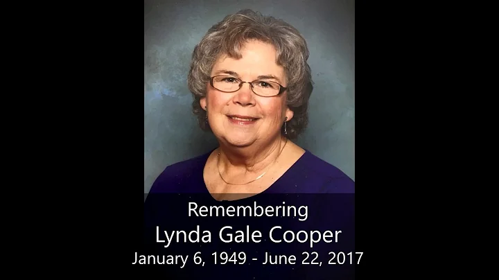 Lynda Cooper Photo 33