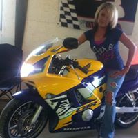 Christy Musgrave Photo 1