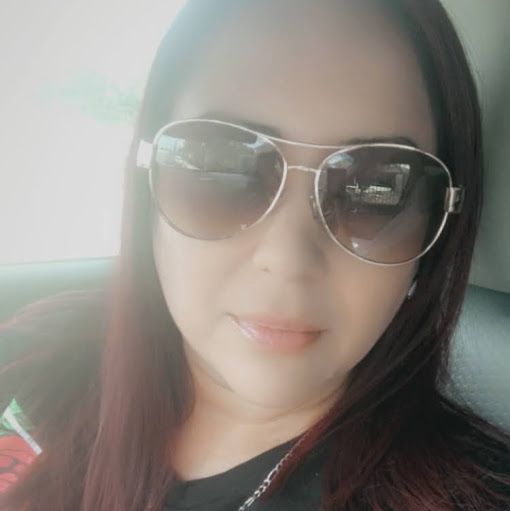 Virginia Valdivia Photo 10