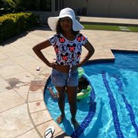 Nadia Lawrence Photo 7