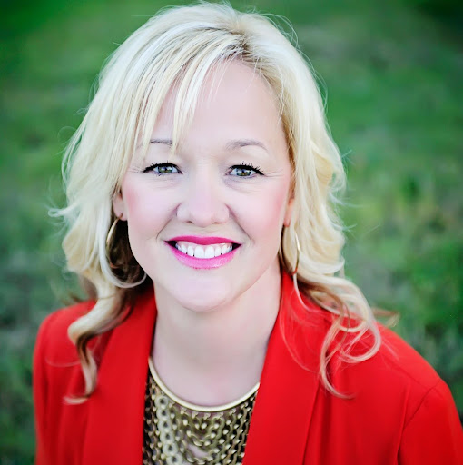 Traci Johnson Photo 8