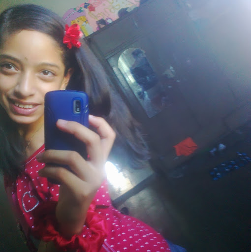 Astrid Acosta Photo 16