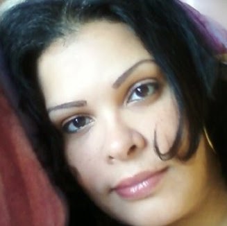 Elsa Gonzalez Photo 8
