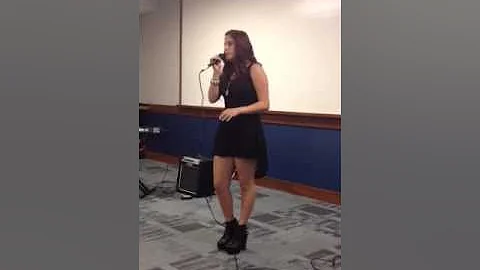 Jessica Espinosa Photo 34