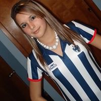 Danielle Guzman Photo 4