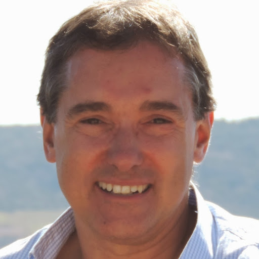 Carlos Melgar Photo 11