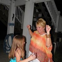 Stephanie Meade Photo 6