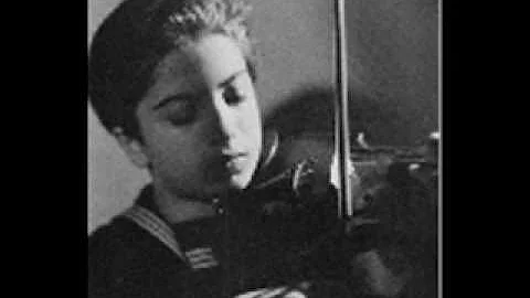 Jacqueline Ruggiero Photo 14