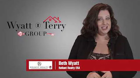 Beth Wyatt Photo 38