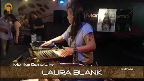 Laura Blank Photo 32