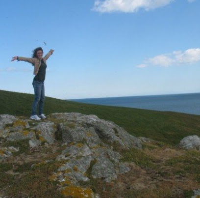 Alicia Howe Photo 10