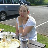 Shelly Davies Photo 5