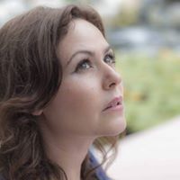 Anita Curran Photo 5