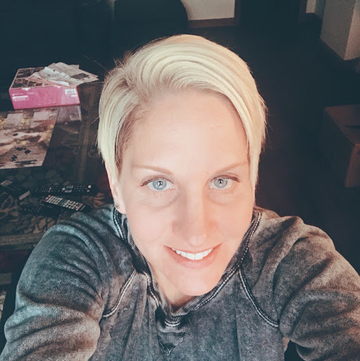 Beth Richardson Photo 19