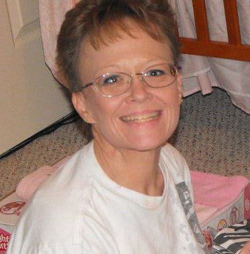 Mindy Gilbert Photo 14