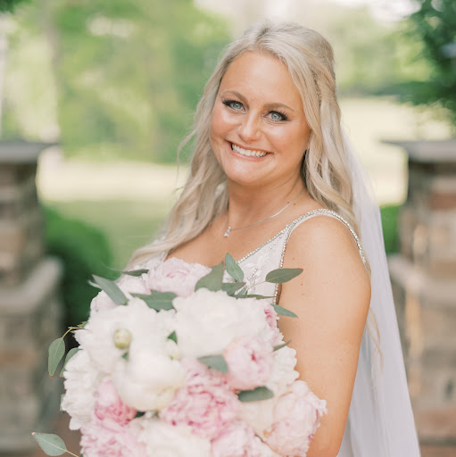 Emily Parrish Photo 13