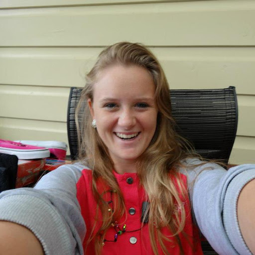 Sarah Jeffrey Photo 9