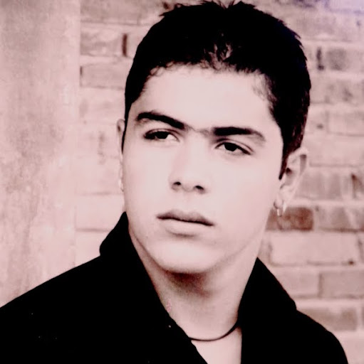Bernardo Lara Photo 15