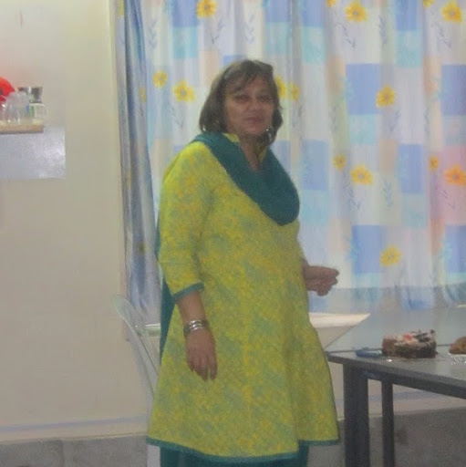 Malvika Patel Photo 14