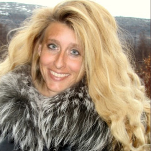 Lori Davenport Photo 12