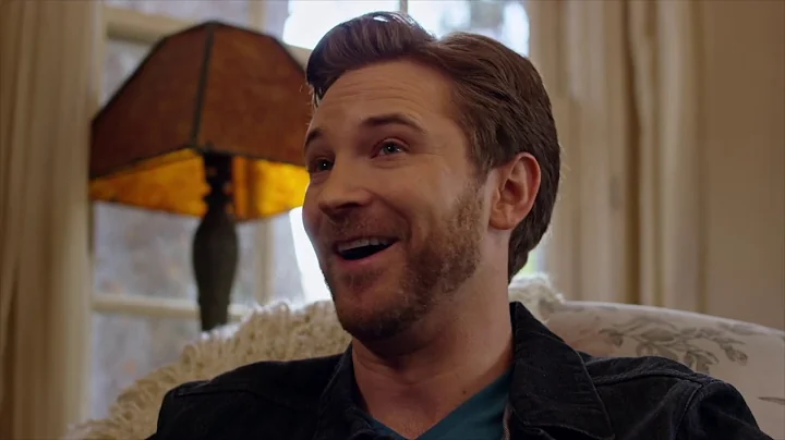 Michael Welch Photo 48