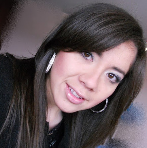 Lizette Salinas Photo 11