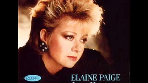 Elaine Paige Photo 16