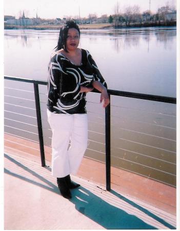 Angela Harrison Photo 23