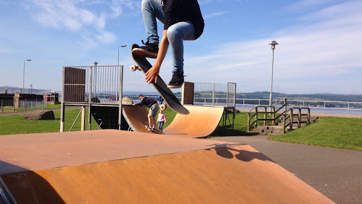 Lewis Hart Photo 13