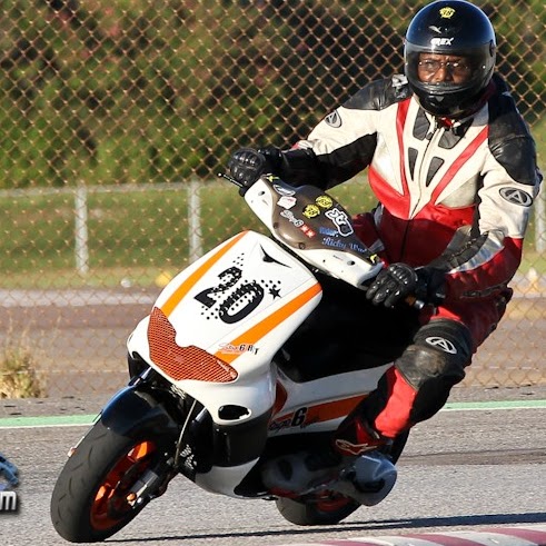 Bernard Wade Photo 9