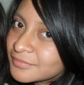 Laura Paz Photo 11