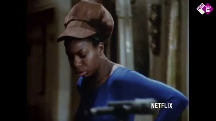 Kelly Simone Photo 29