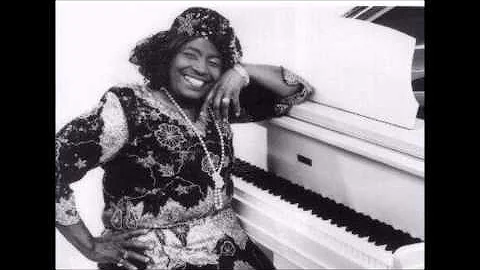 Etta Webster Photo 14