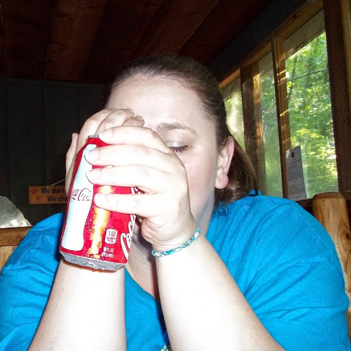 Amber Compton Photo 16