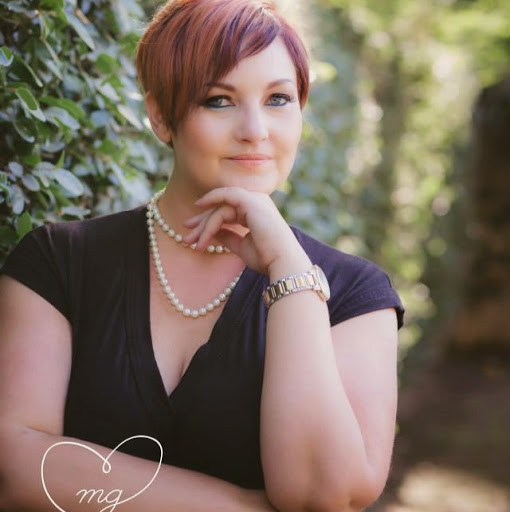 Laura Ketchum Photo 11