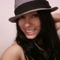 Heidi Castillo Photo 7